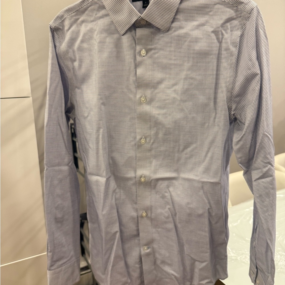 Banana Republic Men's Blue Striped Dress Shirt